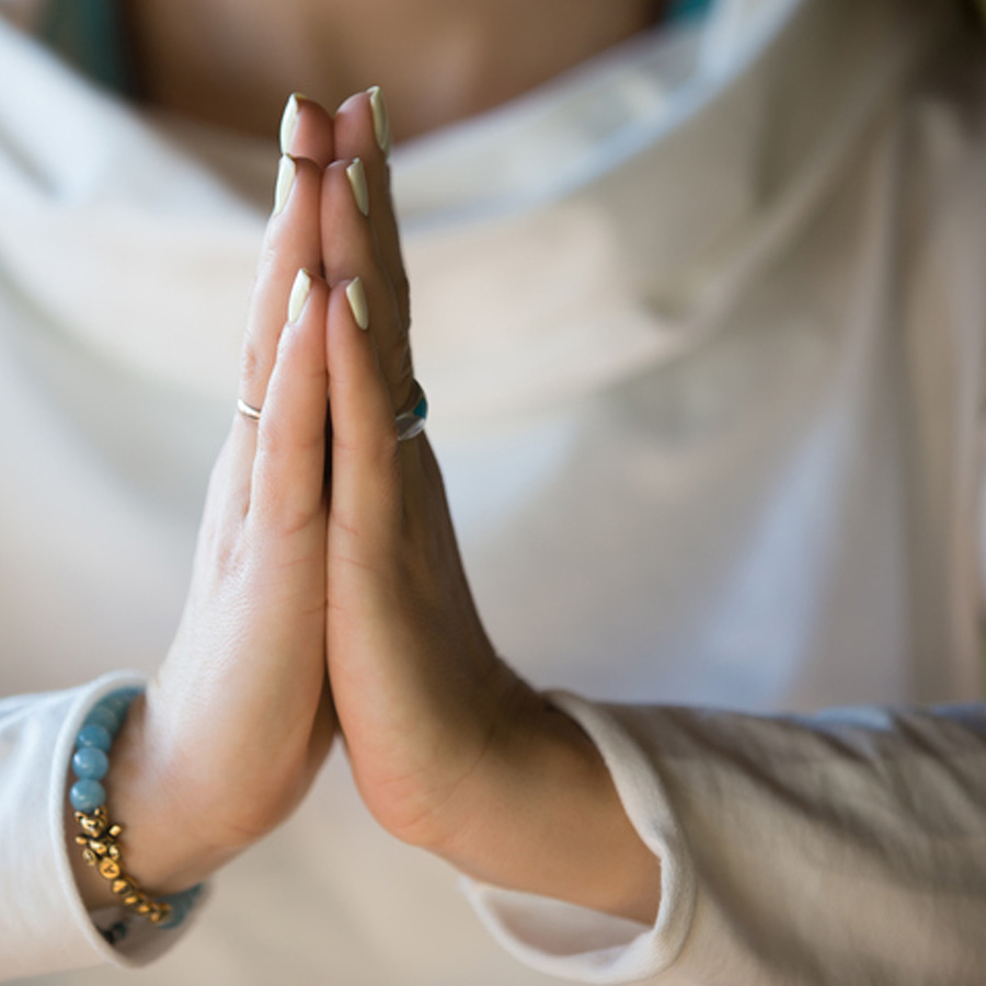 pray
